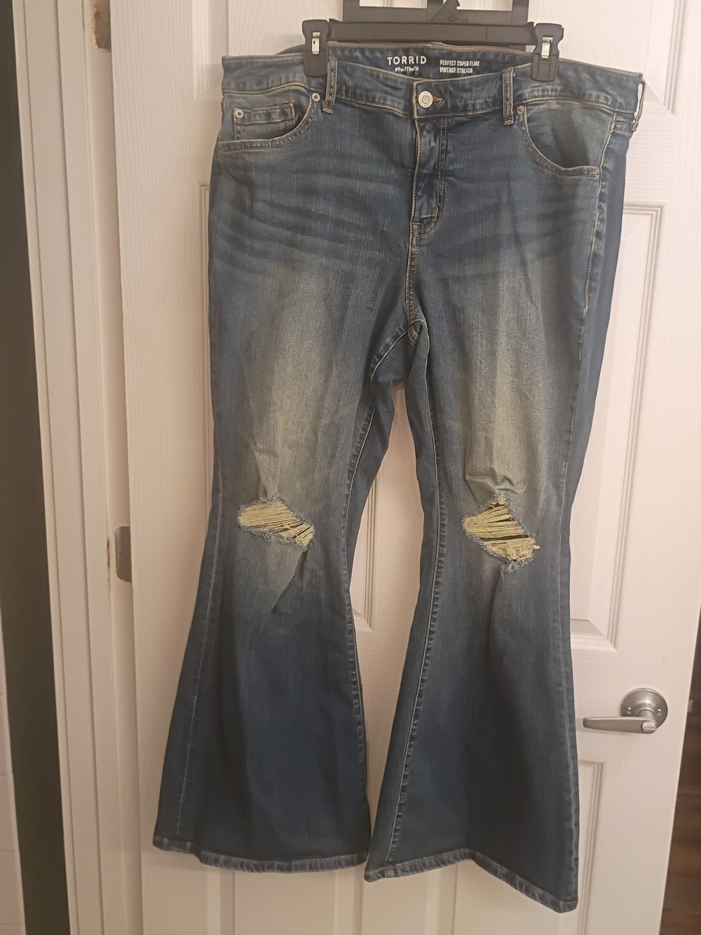 Torrid Distressed Perfect Super Flare Jeans with Knee Rips 20 Tall